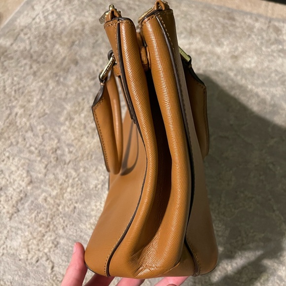 Tory Burch Robinson - Picture 3 of 6